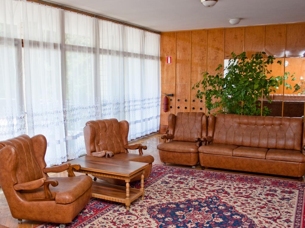 Zhovtneviy Hotel Dnipro Extérieur photo