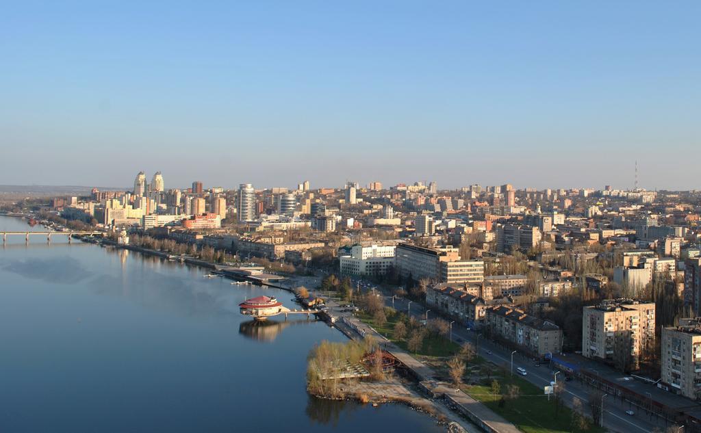 Zhovtneviy Hotel Dnipro Extérieur photo
