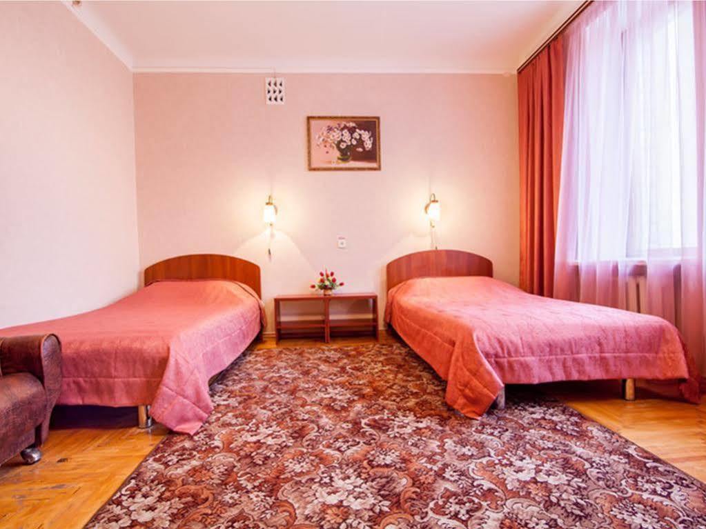 Zhovtneviy Hotel Dnipro Extérieur photo