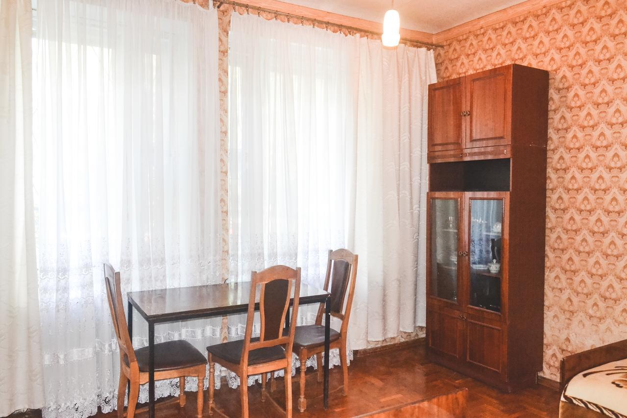 Zhovtneviy Hotel Dnipro Extérieur photo