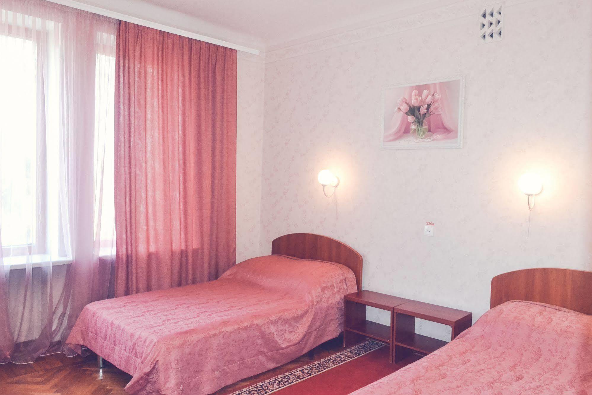 Zhovtneviy Hotel Dnipro Extérieur photo